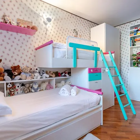 Appartement Hostdomus - Skyline *